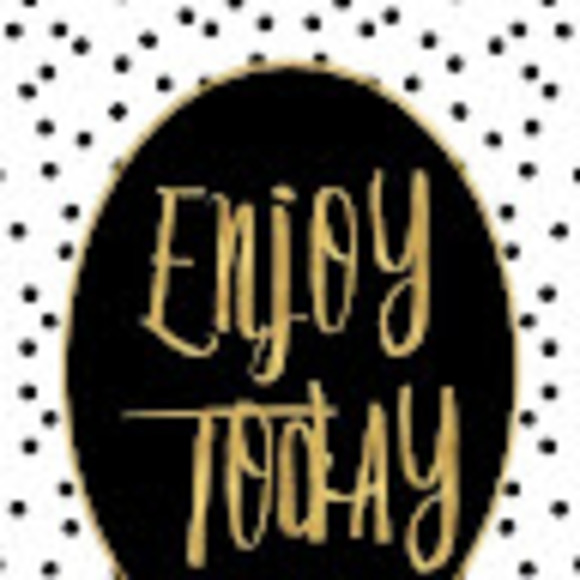 Meet your Posher, Lady - Picture 1 of 1